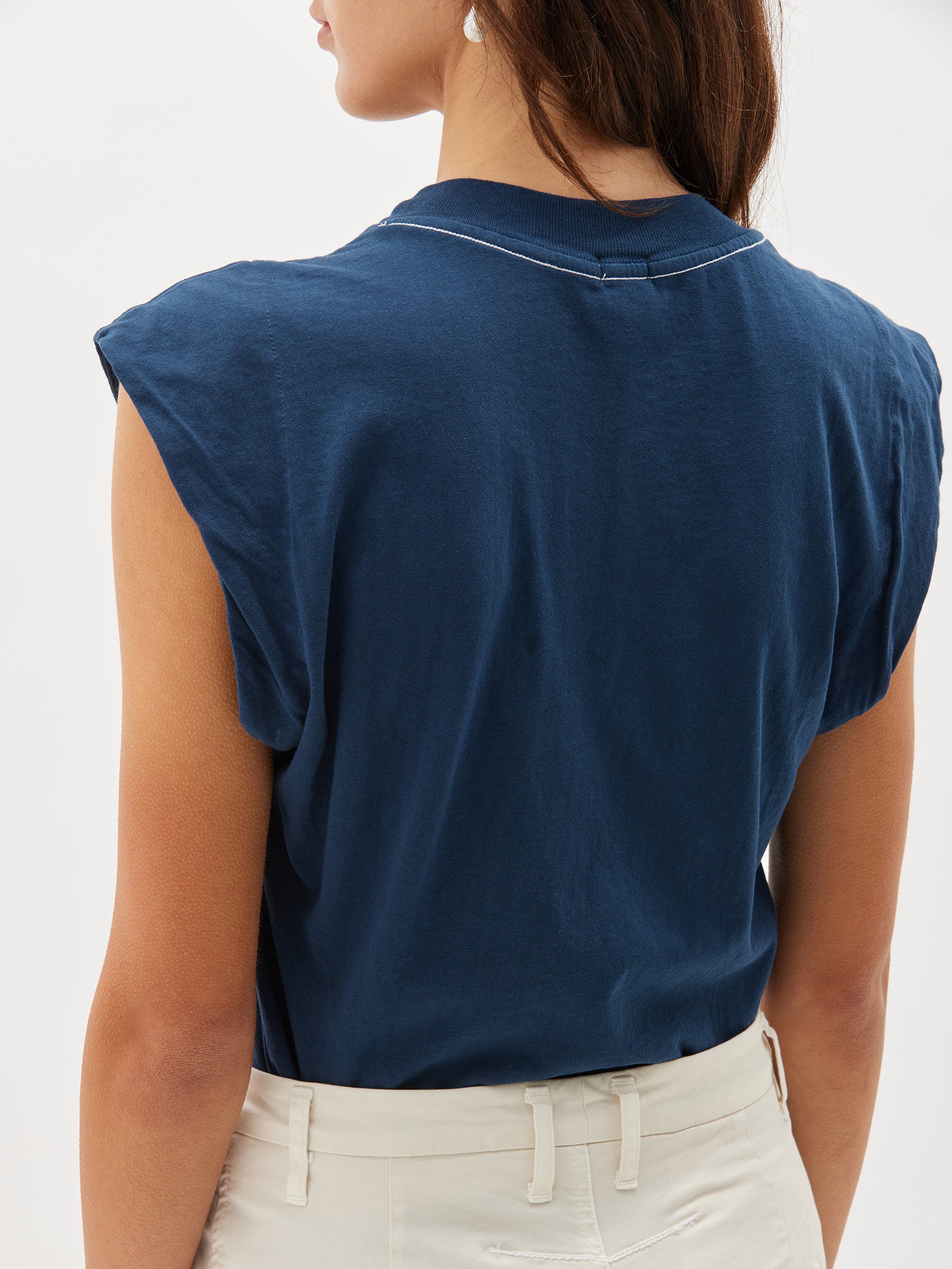 wide shoulder athletic tank