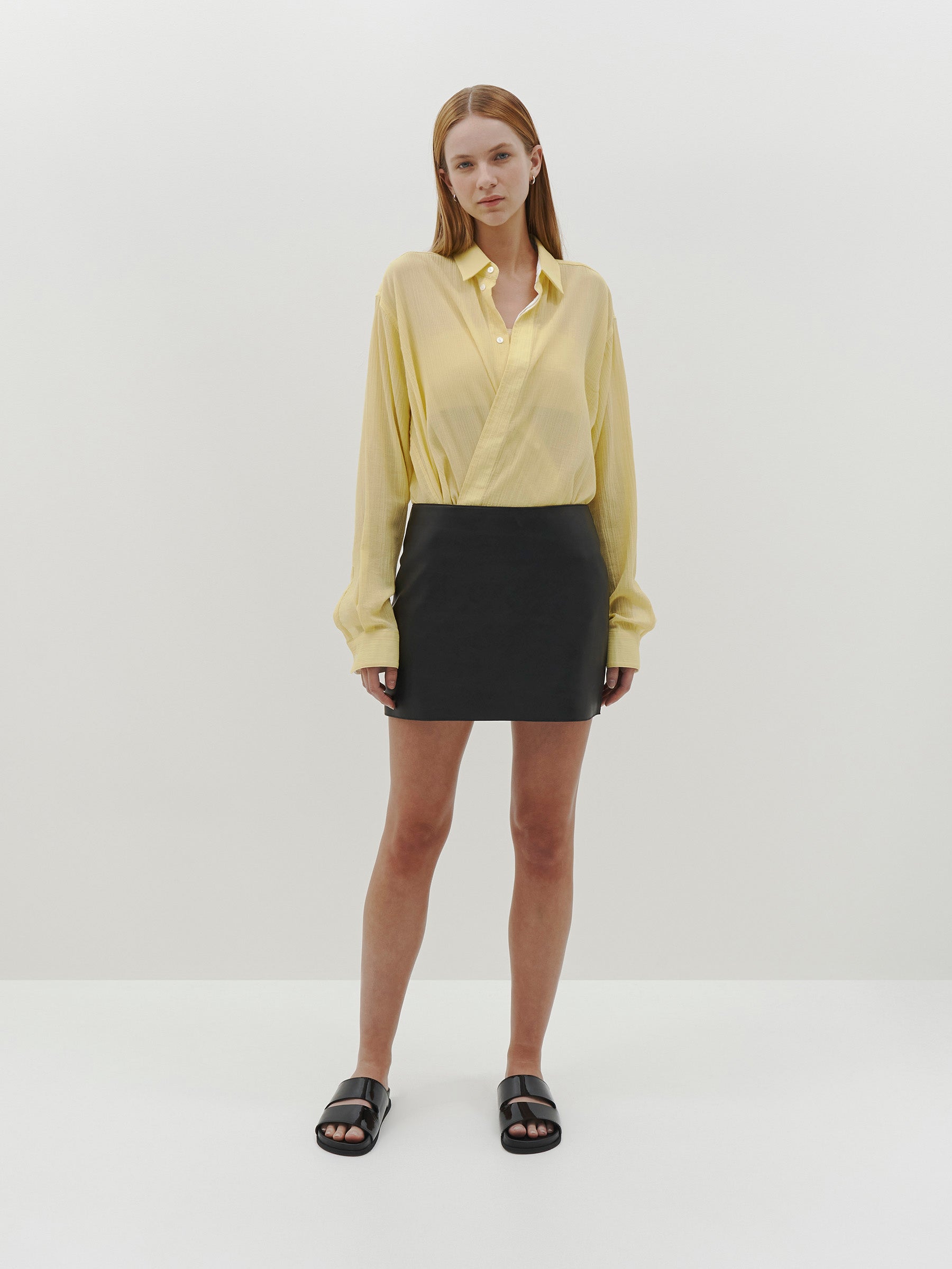raw detail leather mini skirt