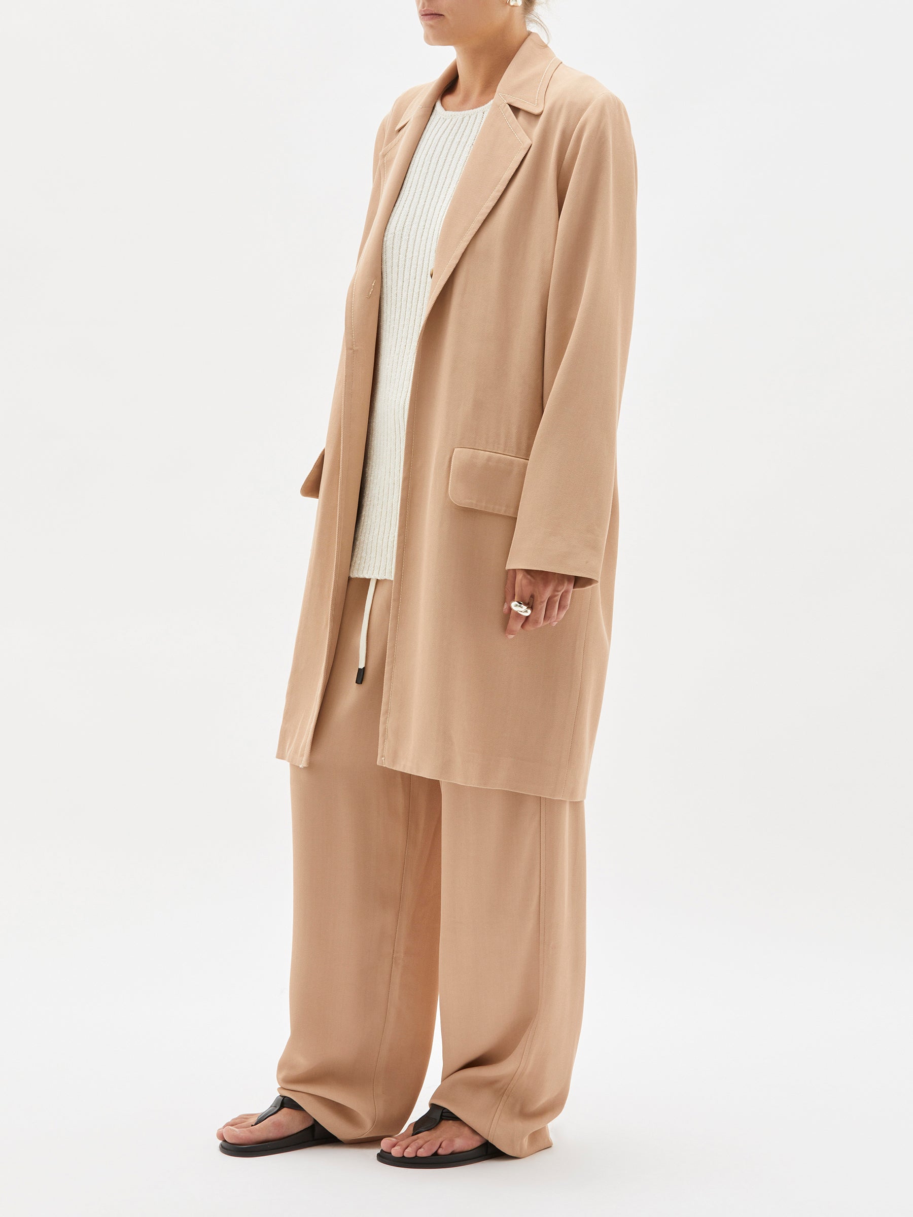 viscose twill travel trench