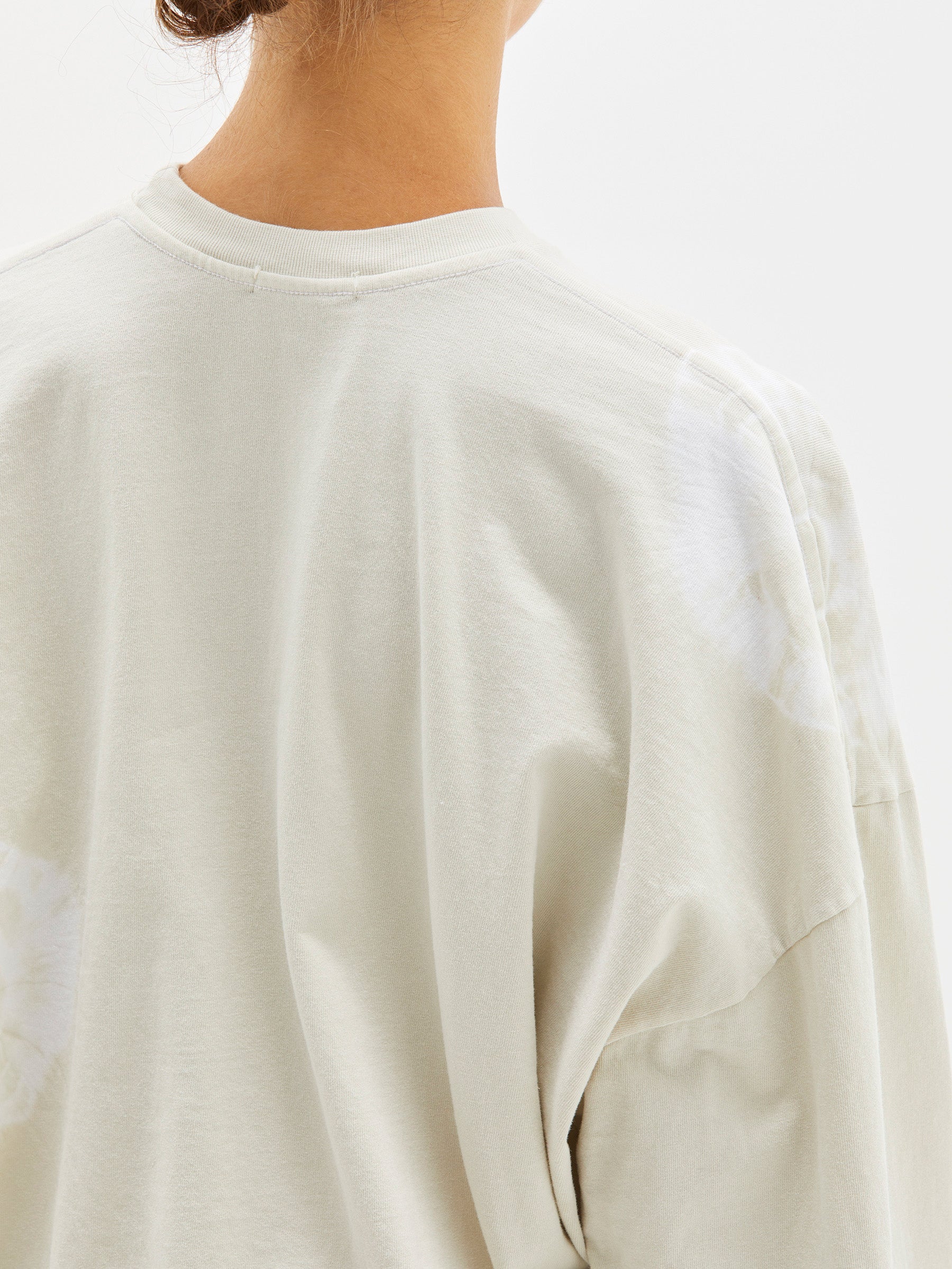 karamatsu wide sleeve sweat