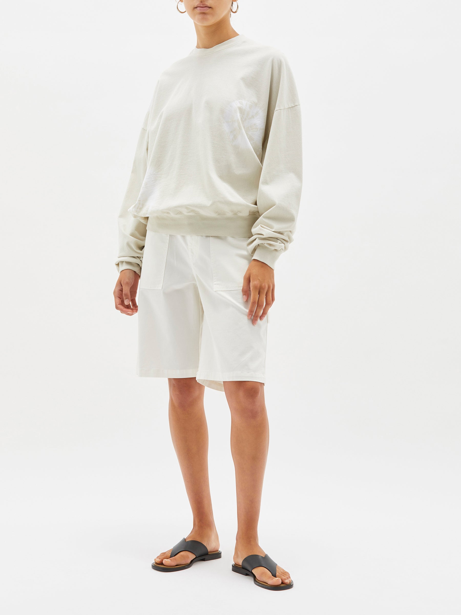 karamatsu wide sleeve sweat