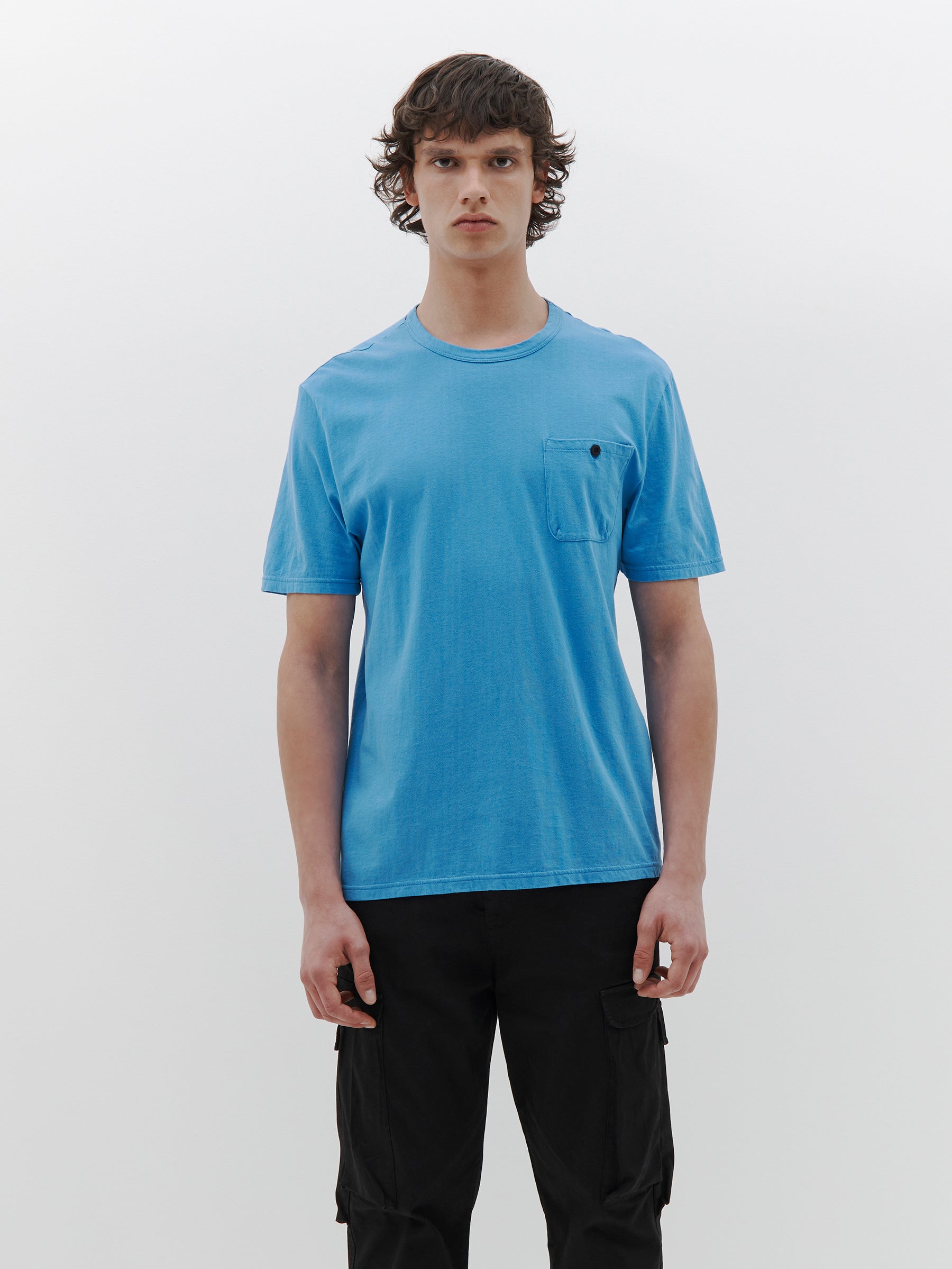 slim fit button pocket t.shirt