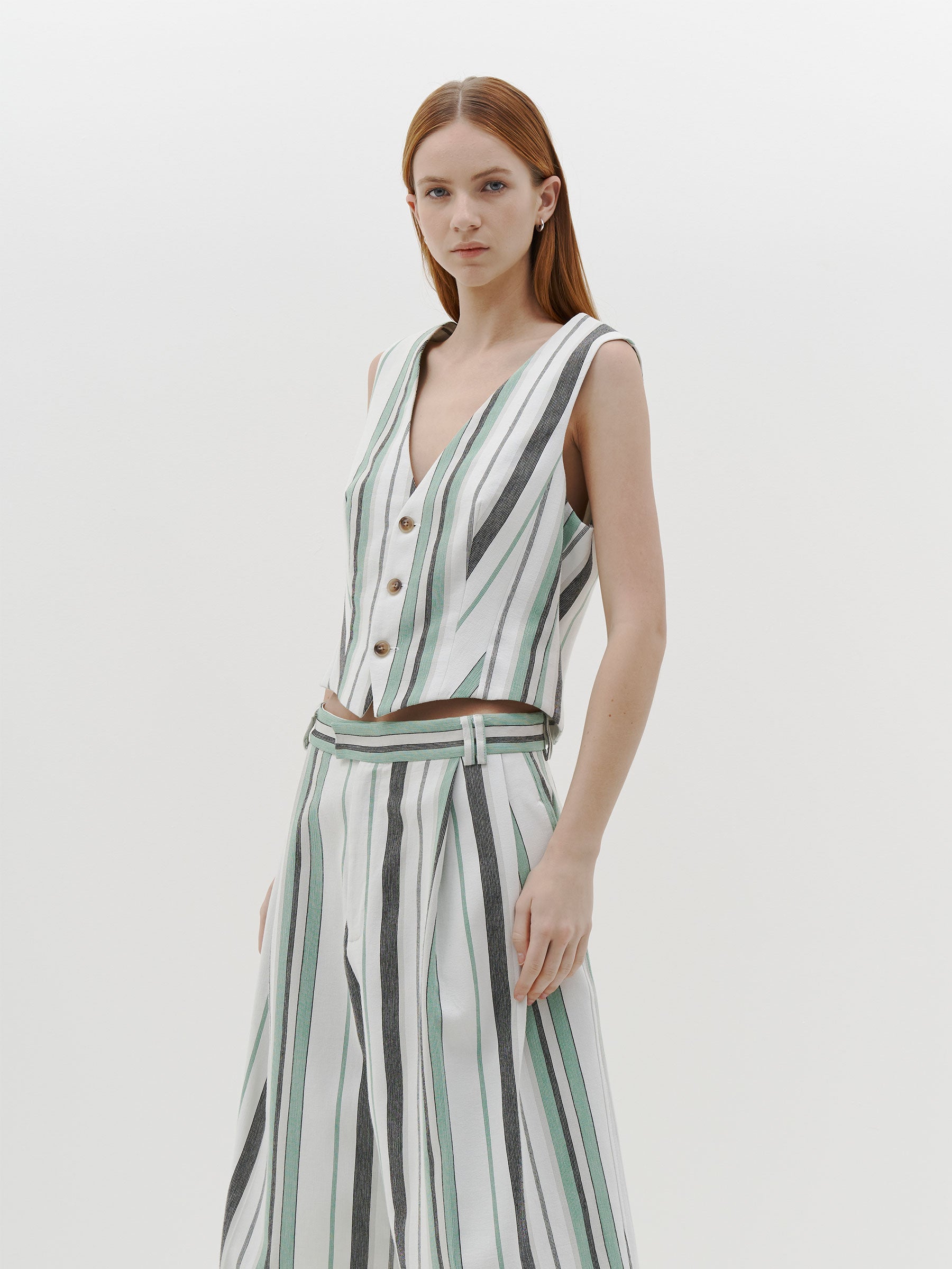textured stripe fitted vest