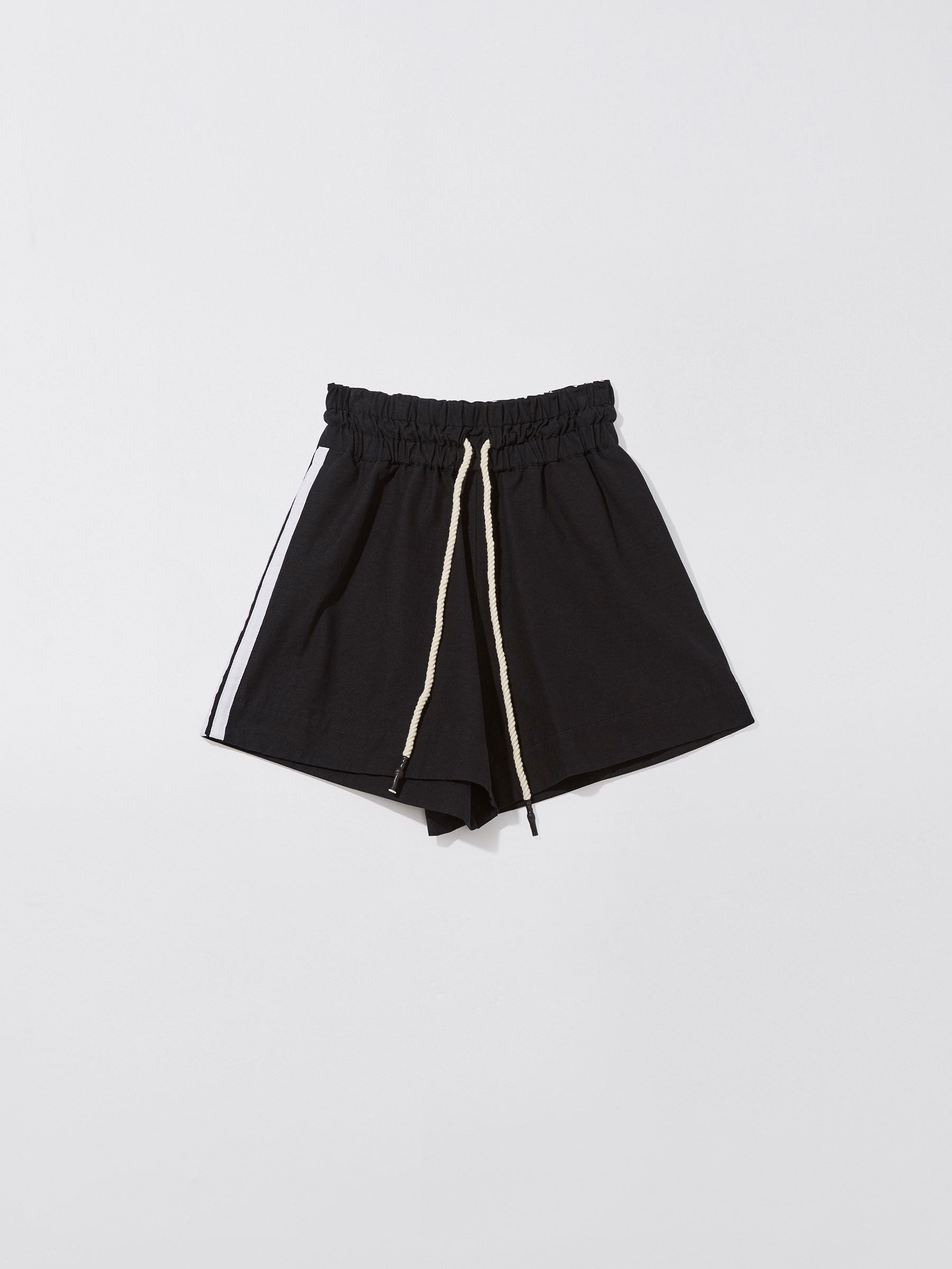bassike cotton silk boxing short in black
