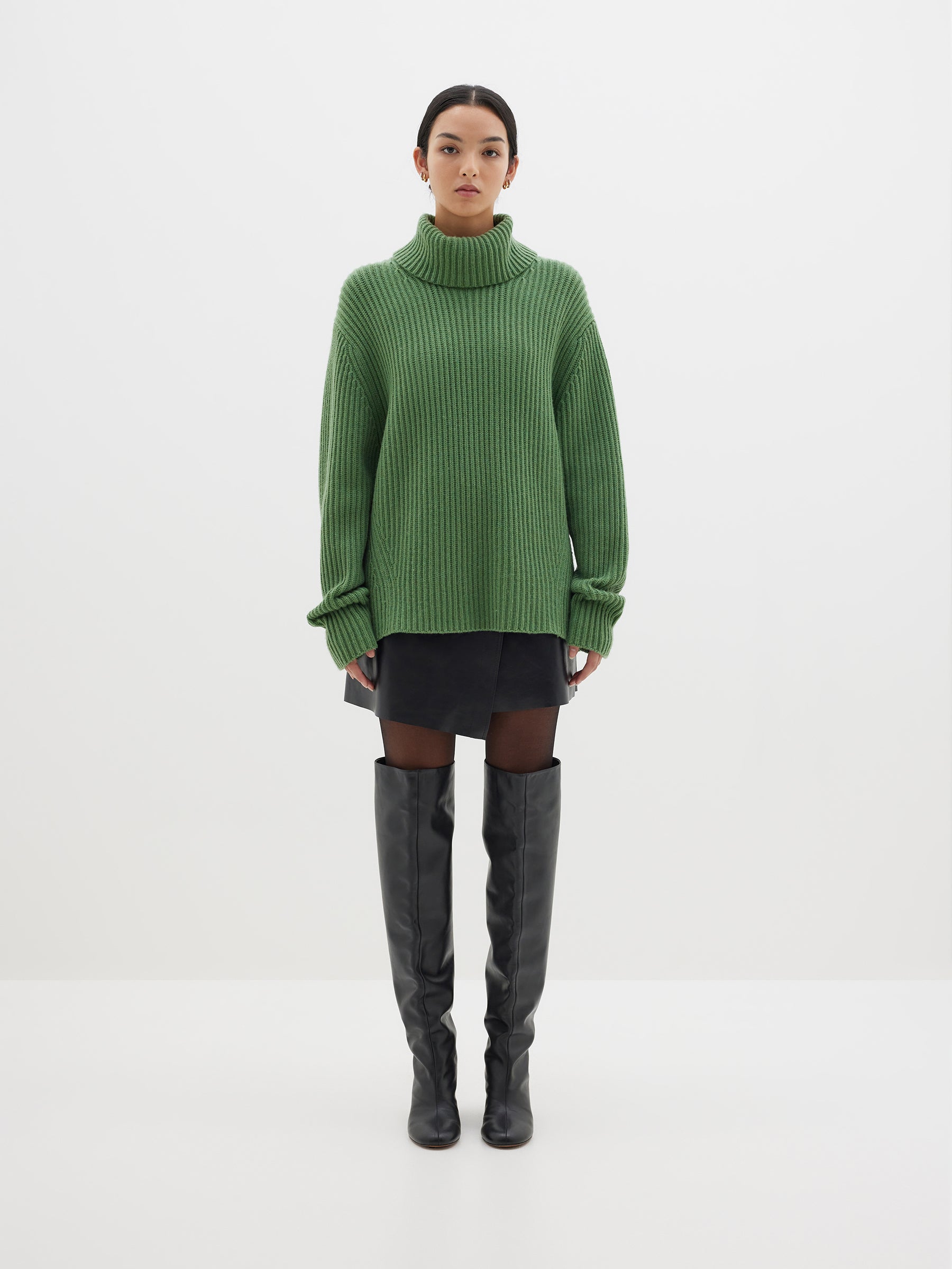 Chunky green turtleneck best sale sweater