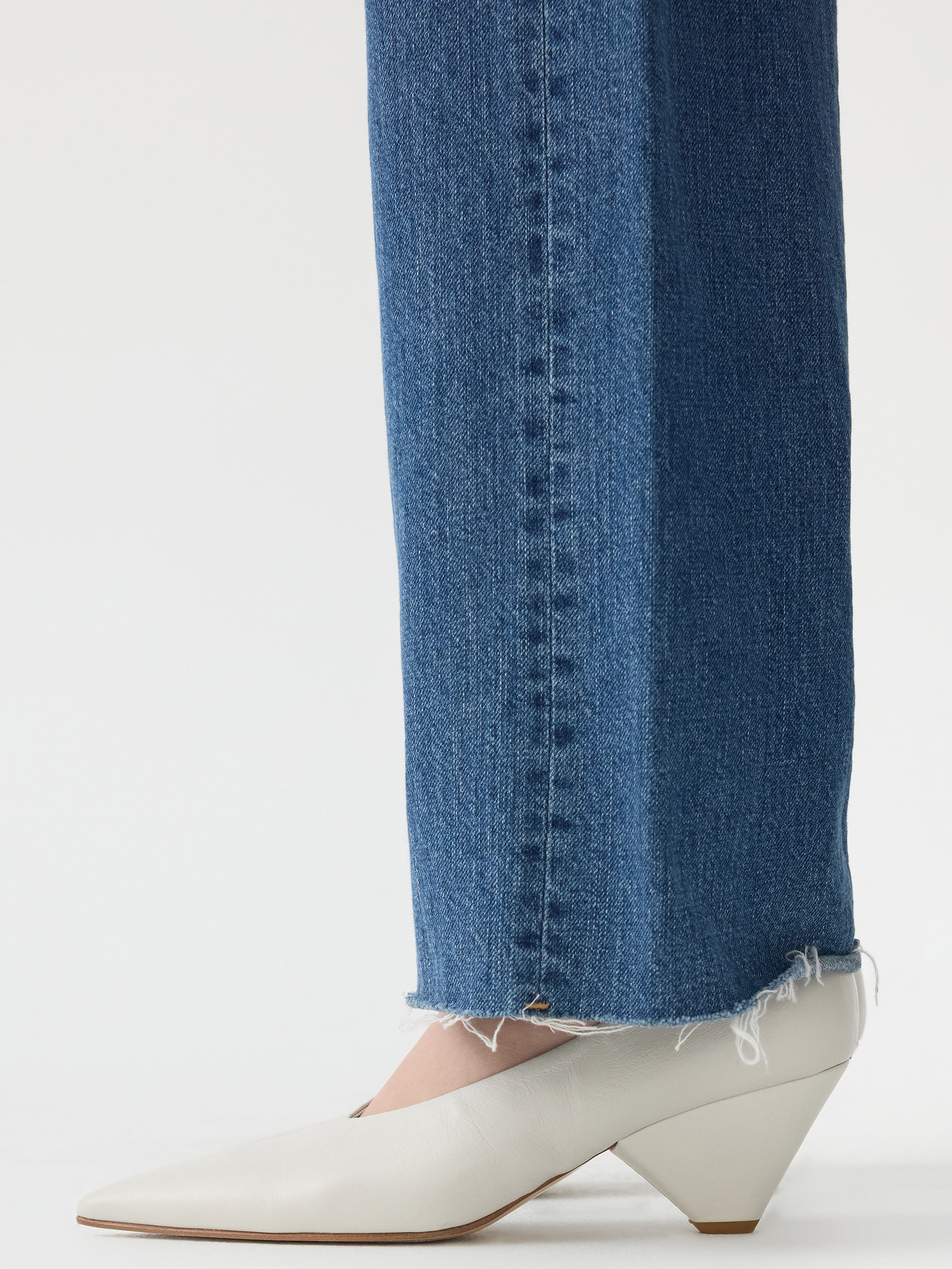 Point Toe Pump – BASSIKE