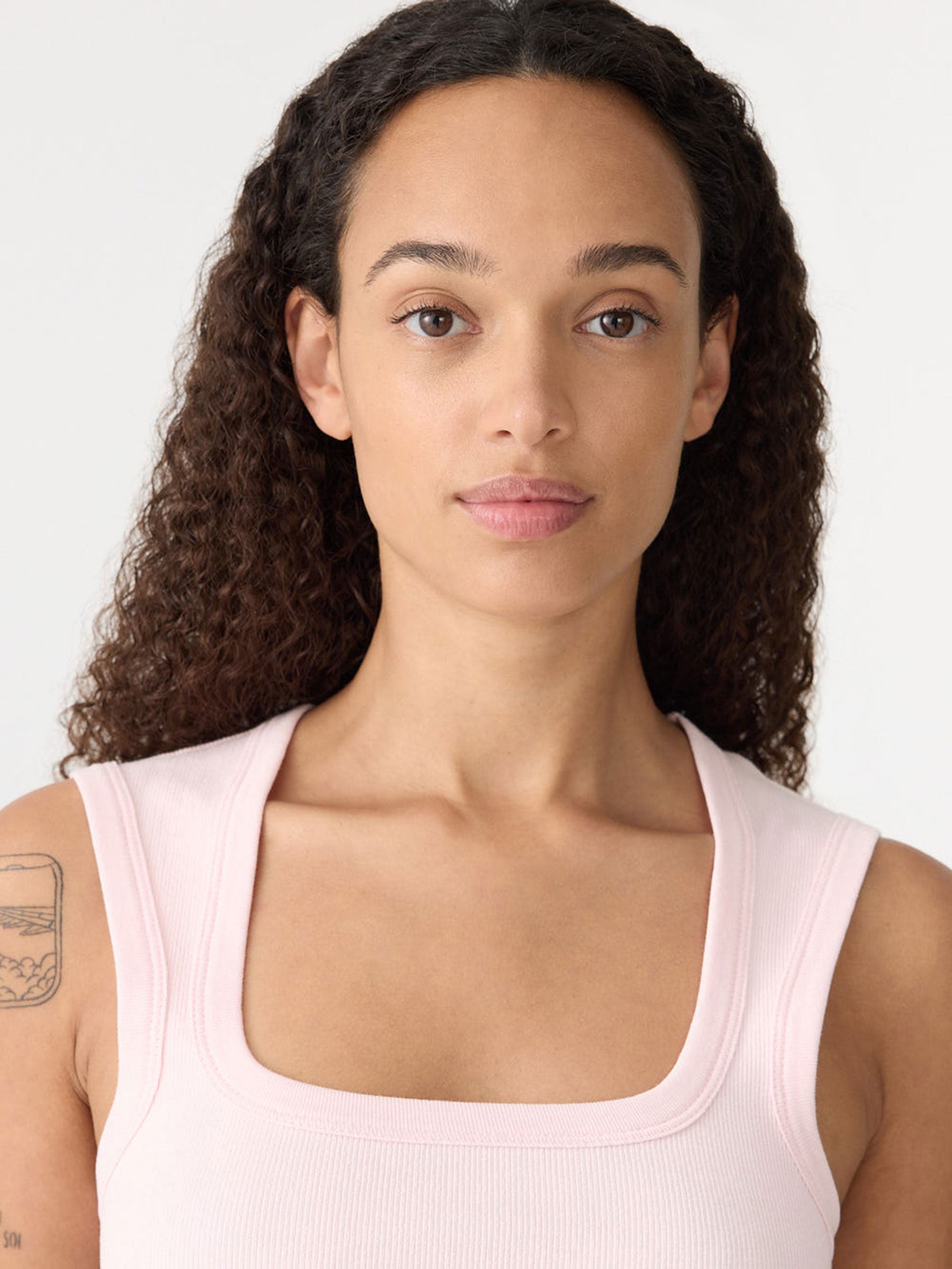 Low Scooped Rib Tank