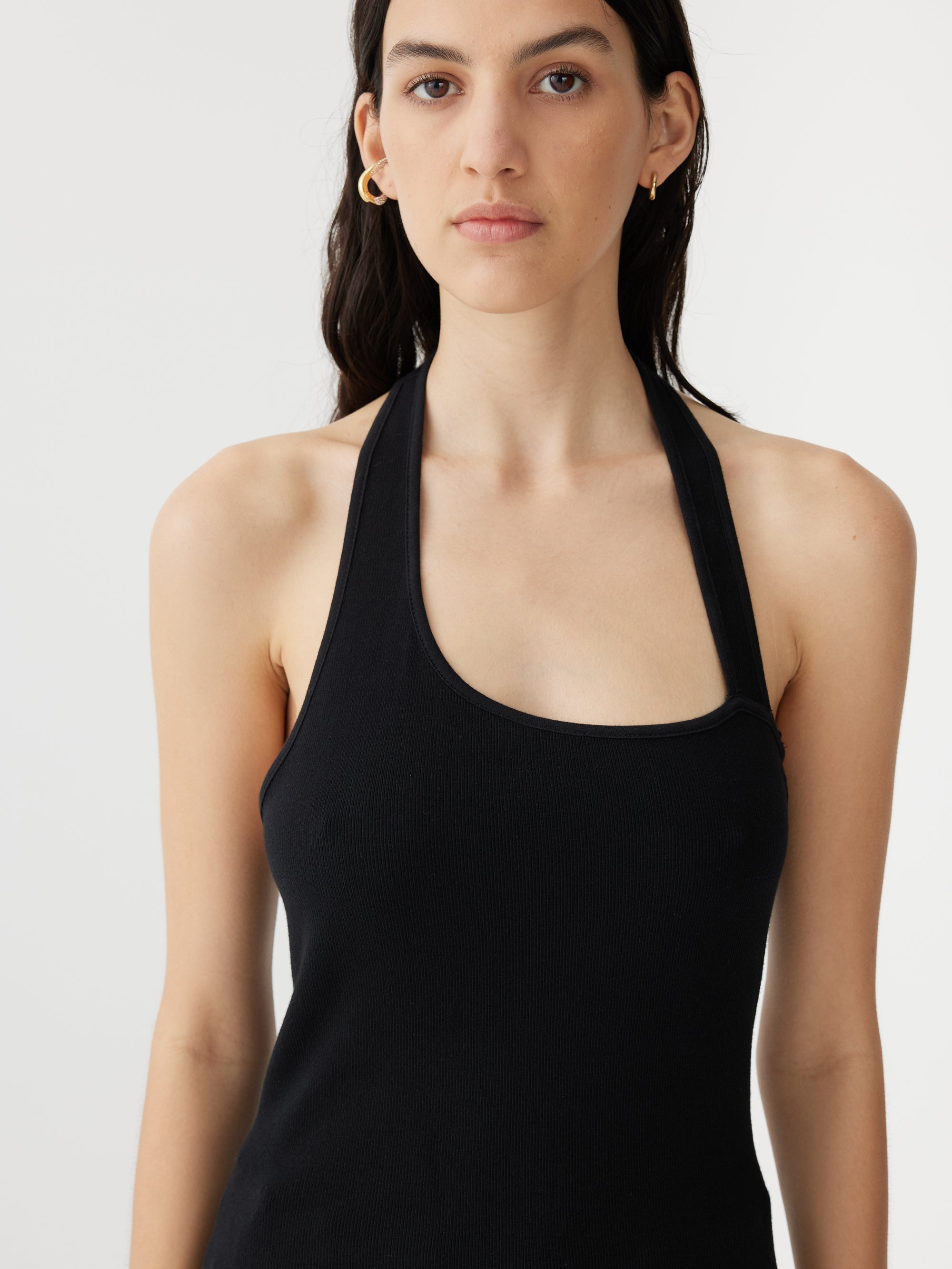 https://www.bassike.com/cdn/shop/files/R24WFT65-rib-asymmetric-halter-tank-BLK_351_2000x.jpg?v=1702268688