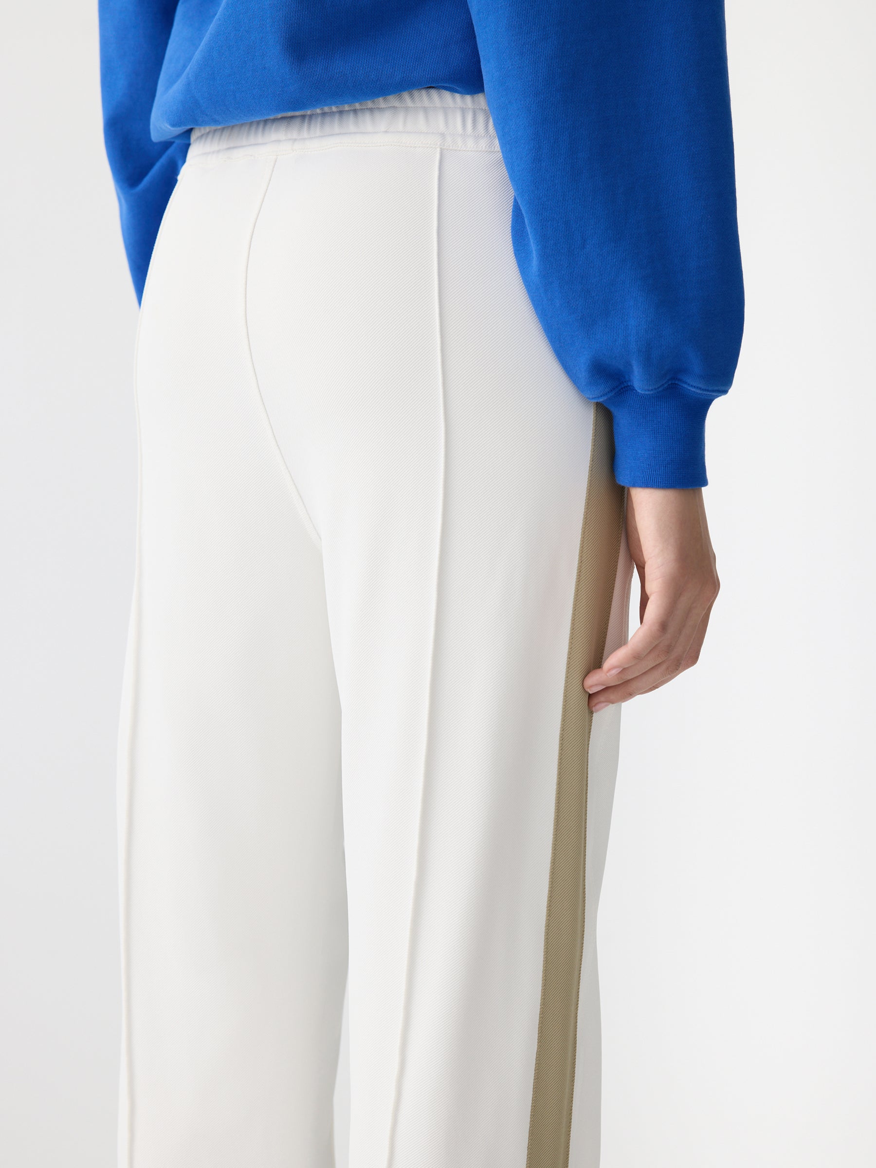 Twill Stripe Detail Pant – BASSIKE