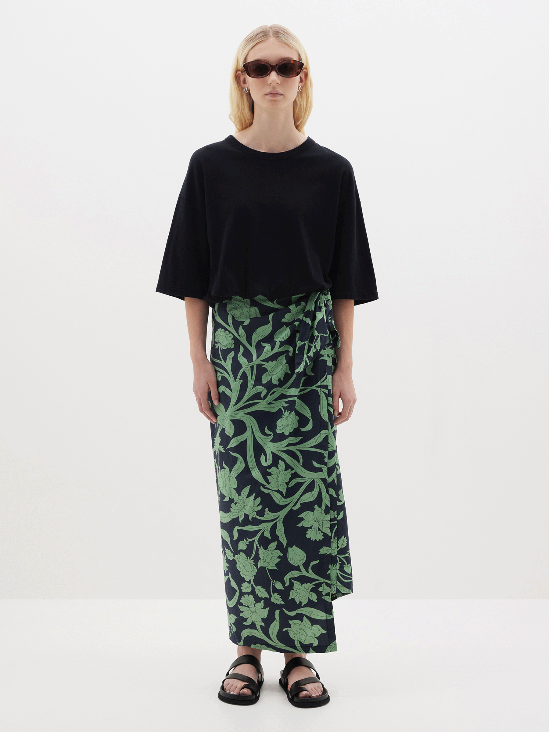 print detail short sleeve t.shirt dress