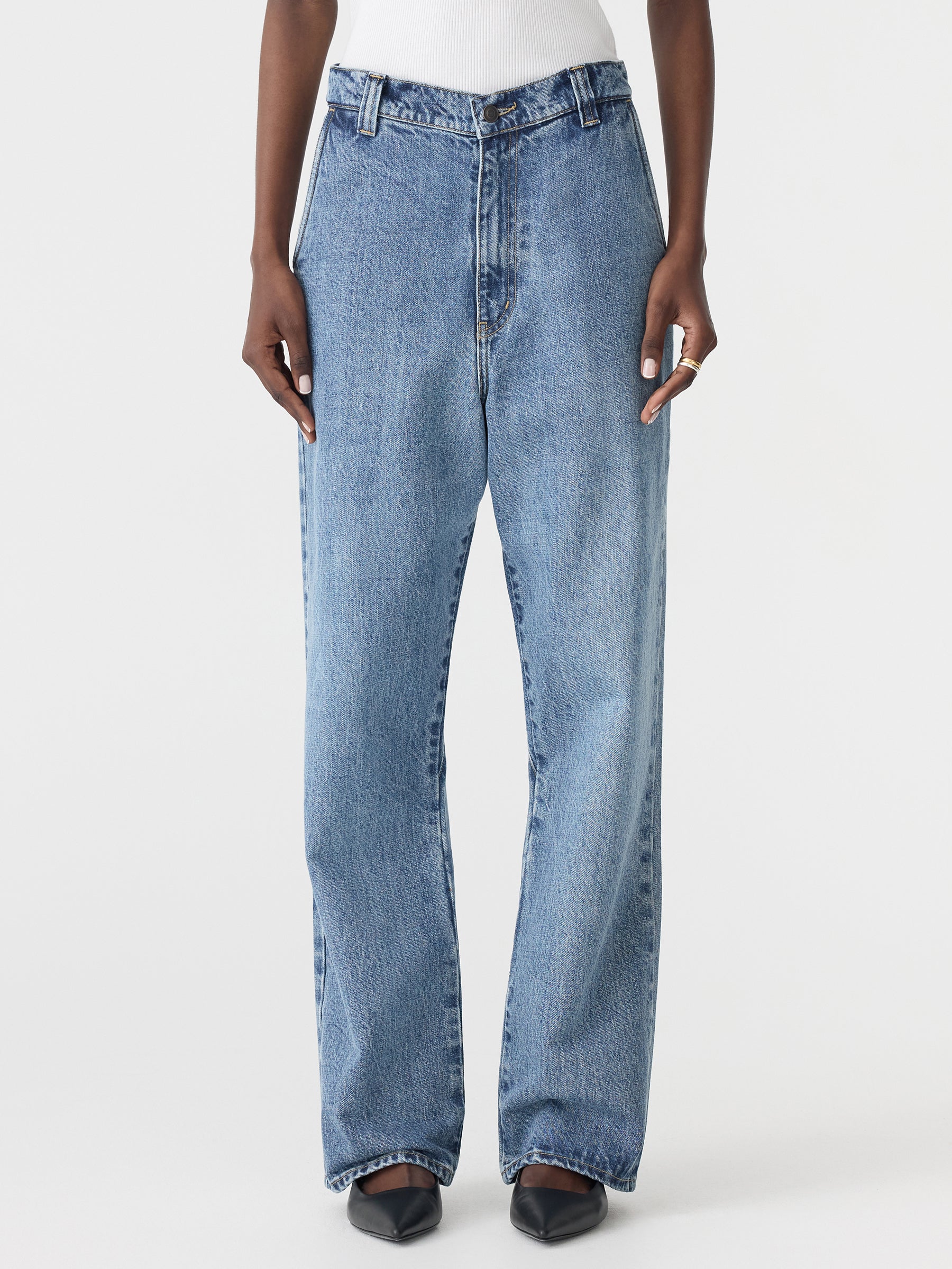 Universal Longerline Jean