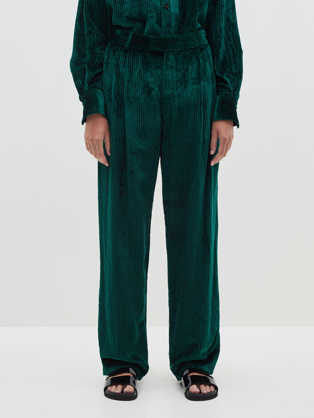 wide cord pleated pant