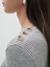 button detail layering knit