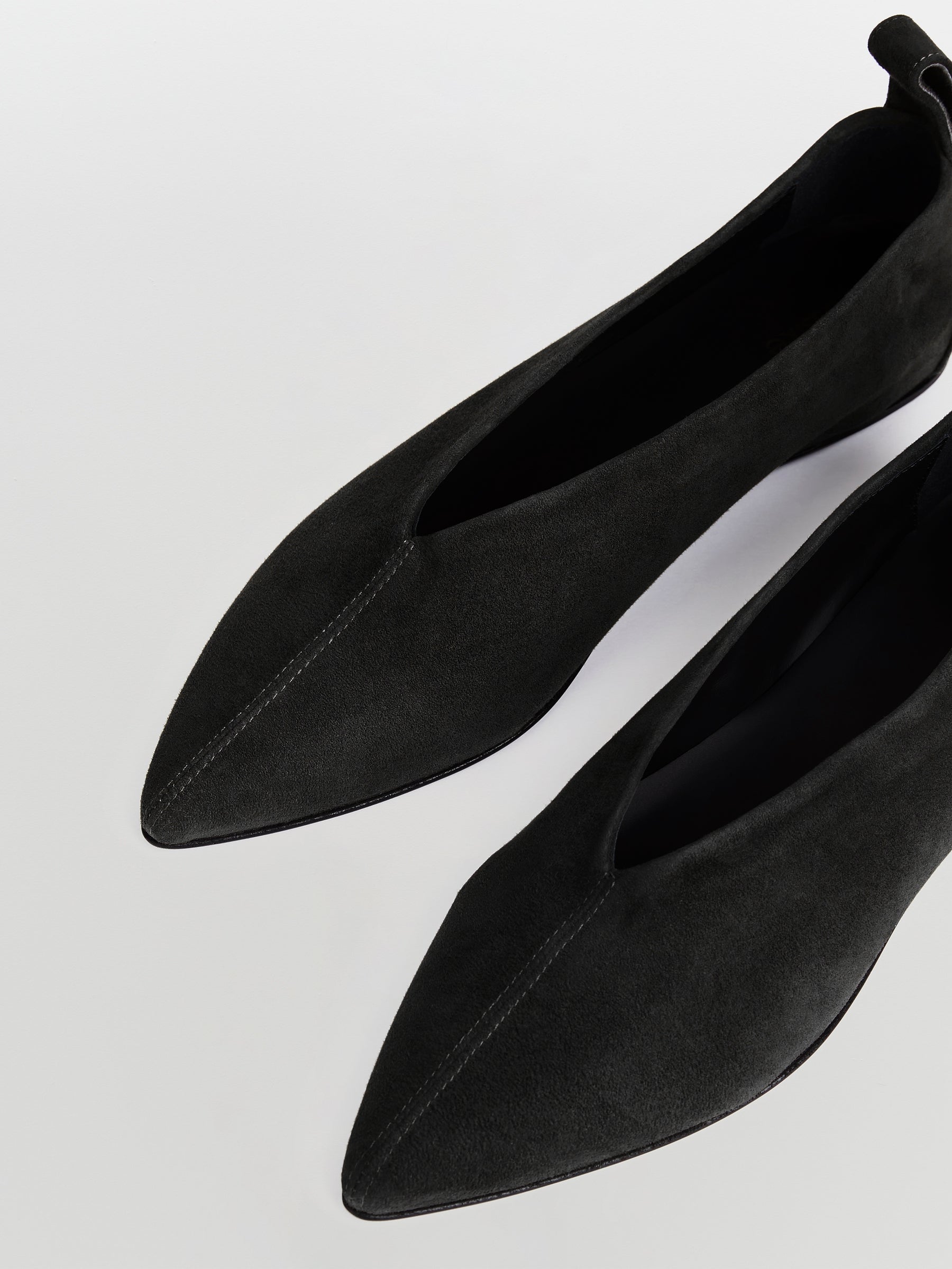 Black suede deals pointed flats