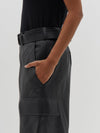 leather-pocket-detail-short-pc22wfb142-black
