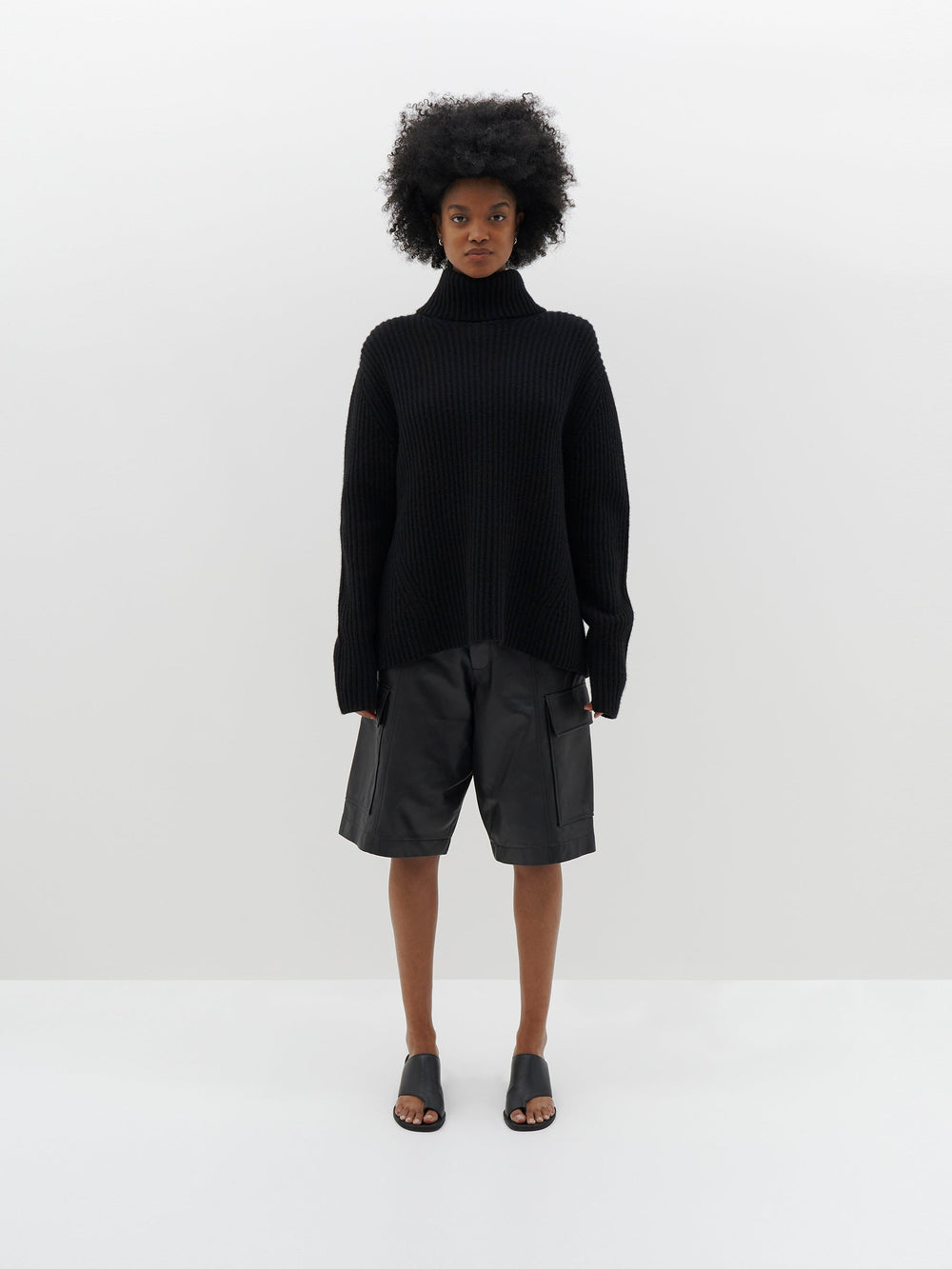 leather pocket detail short