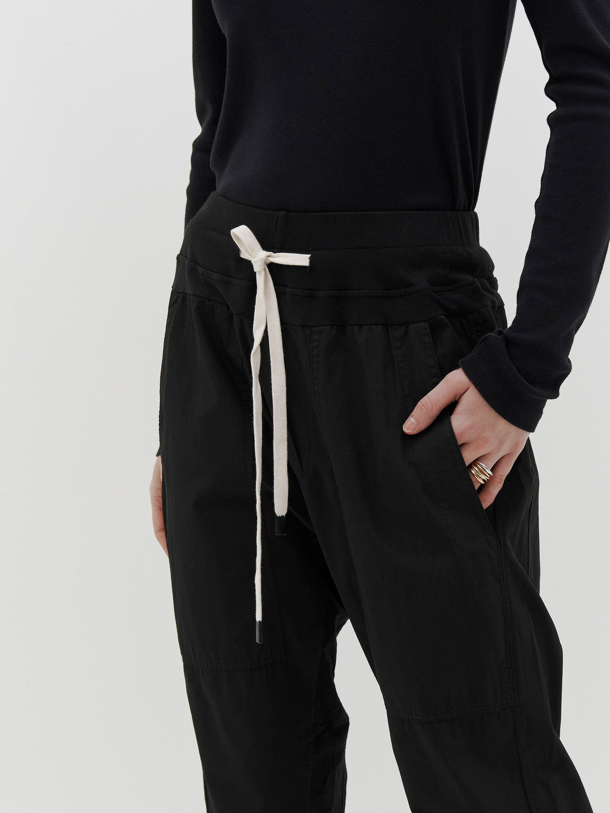 utility cotton jersey pant in black