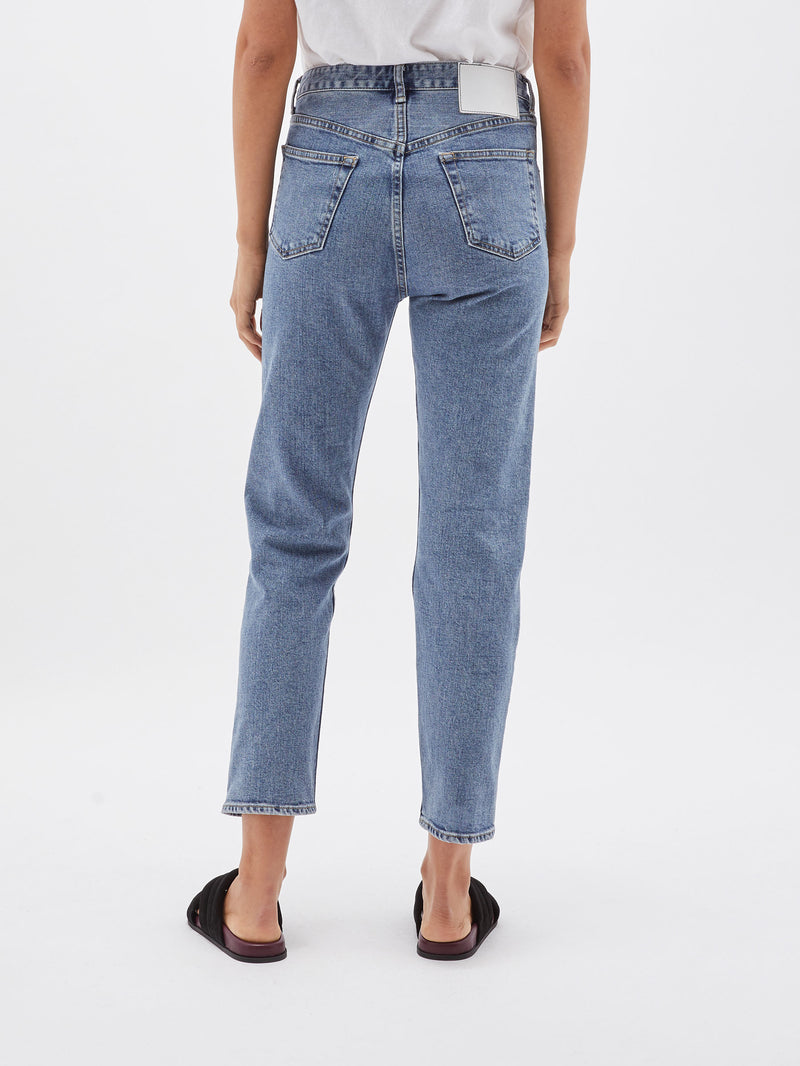 classic crop jean in worn out wash